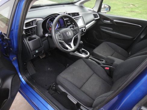Used 2015 Honda Fit EX image 19
