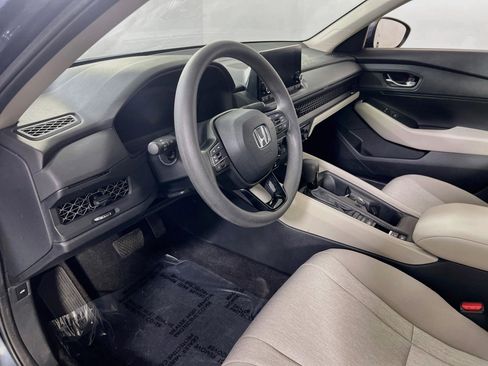 Used 2023 Honda Accord LX image 9