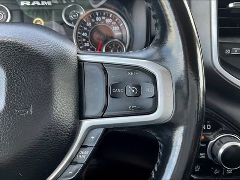 Used 2020 RAM 1500 Big Horn AWD/4WD image 11