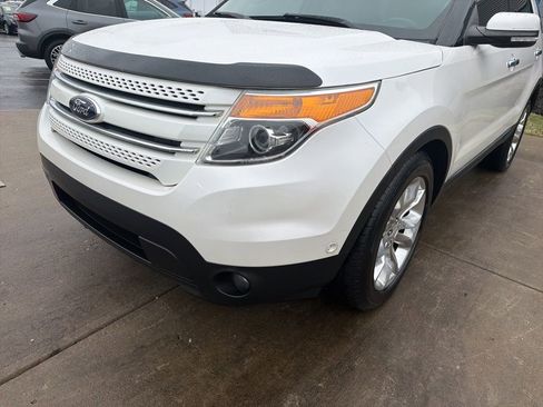 Used 2013 Ford Explorer Limited image 11