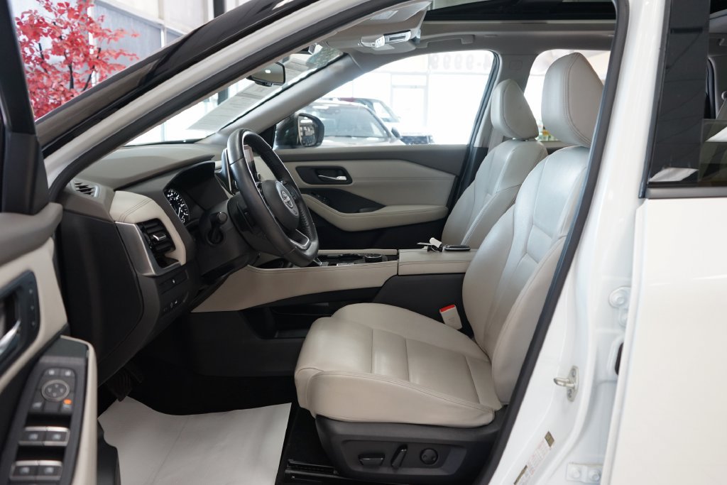 Used 2023 Nissan Rogue SL AWD/4WD image 26