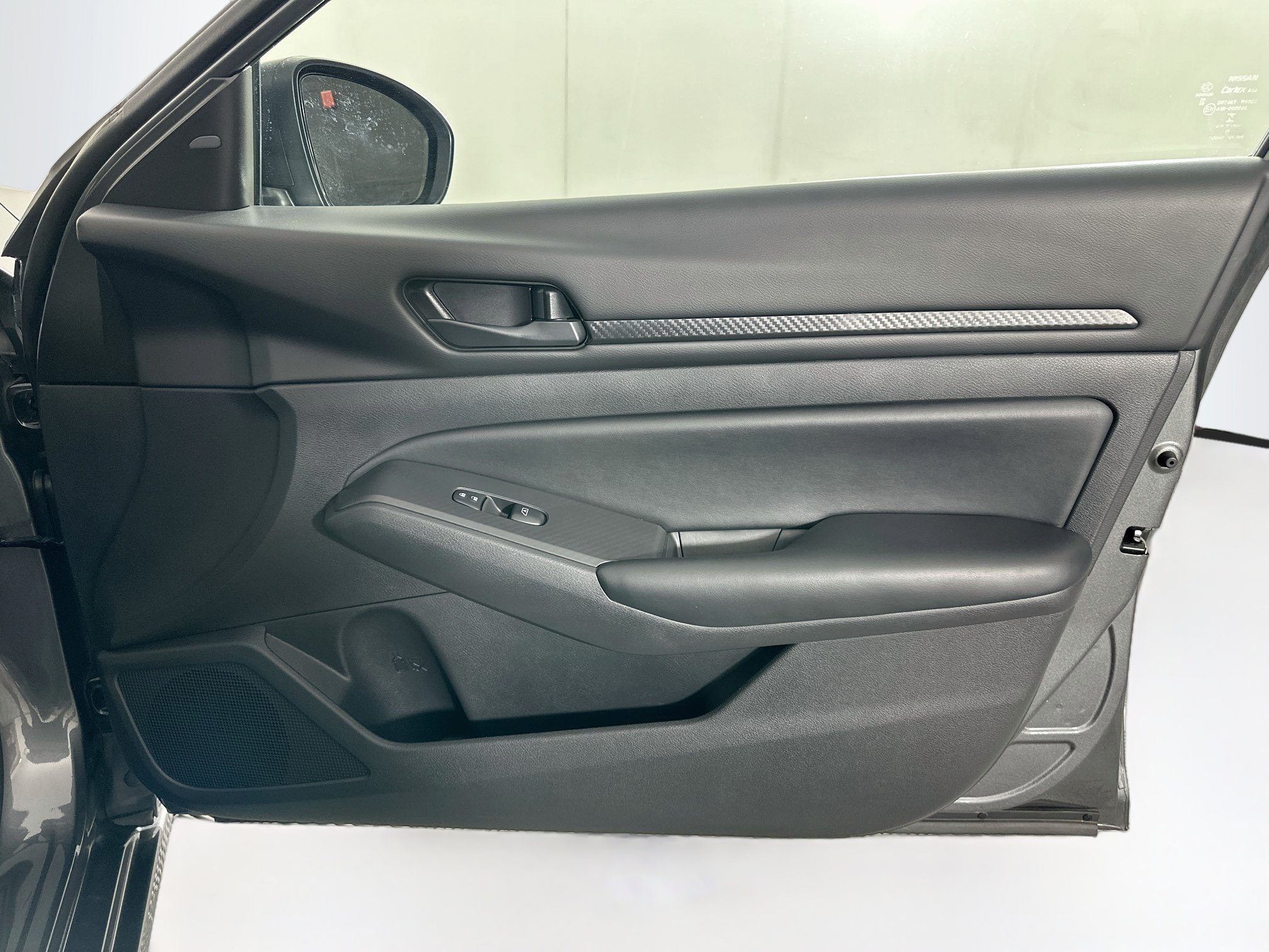 Used 2025 Nissan Altima 2.5 S FWD image 30