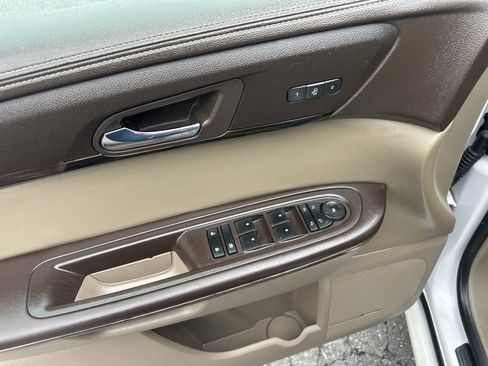 Used 2016 GMC Acadia Denali image 31