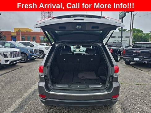 Used 2017 Jeep Grand Cherokee Limited AWD/4WD image 27