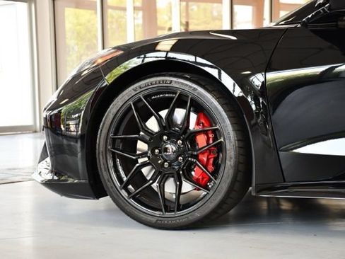 Used 2026 Chevrolet Corvette Z06 w/ Stealth Interior Trim Package RWD image 9