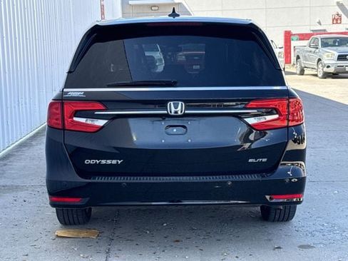Used 2022 Honda Odyssey Elite image 5
