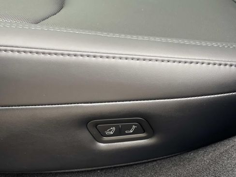 Used 2026 Tesla Model Y 2WD image 13