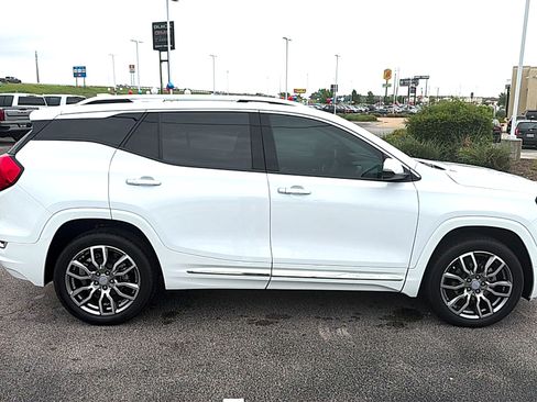 Used 2023 GMC Terrain Denali AWD/4WD image 5