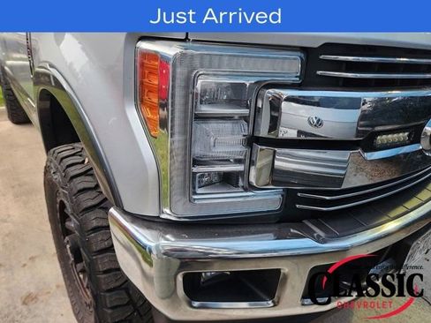 Used 2019 Ford F250 Lariat w/ Lariat Ultimate Package image 11