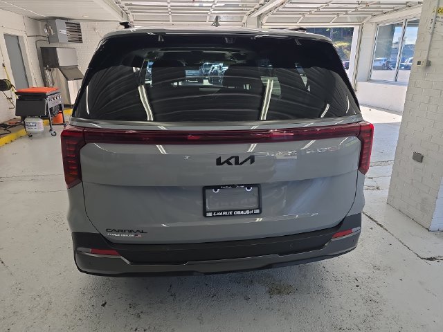Used 2026 Kia Carnival SX Prestige FWD image 4
