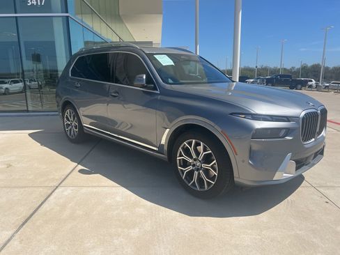 Certified 2025 BMW X7 xDrive40i w/ Premium Package image 13