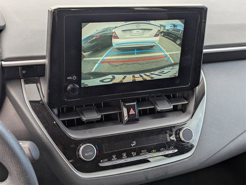 Certified 2025 Toyota Corolla LE image 12