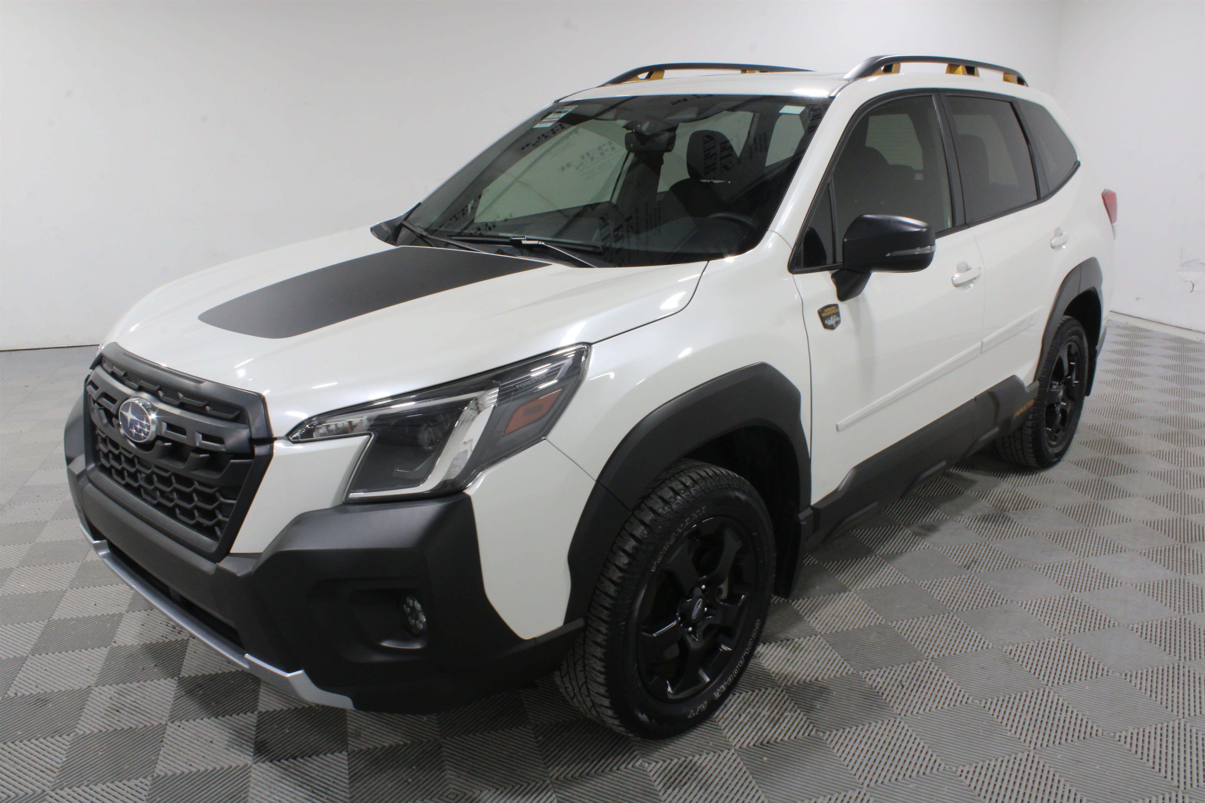 Used 2024 Subaru Forester Wilderness w/ Convenience Package AWD/4WD image 7