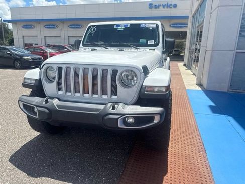 Used 2019 Jeep Wrangler Unlimited Sahara AWD/4WD image 6