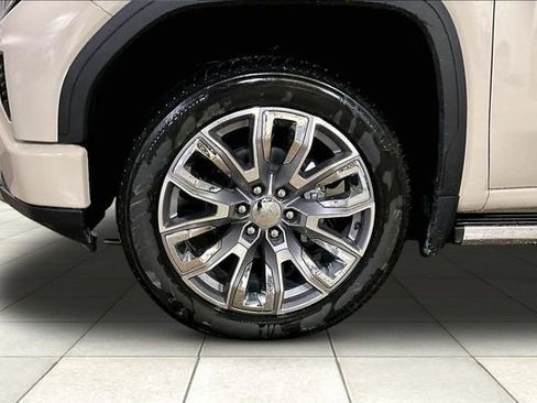 New 2026 GMC Sierra 1500 Denali w/ Denali Reserve Package AWD/4WD image 8