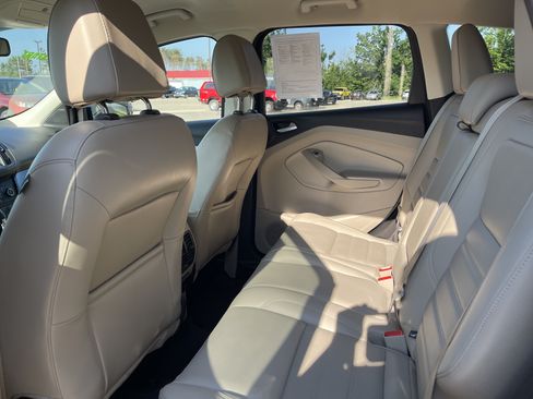 Used 2017 Ford Escape Titanium FWD image 10