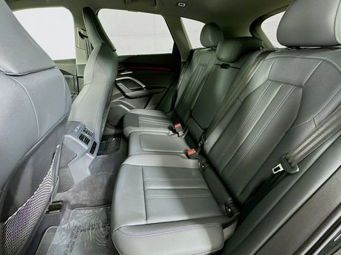 Used 2025 Audi Q5 Premium Plus w/ Premium Plus image 9