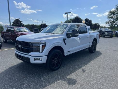 Used 2025 Ford F150 Platinum w/ Equipment Group 702A High AWD/4WD image 3