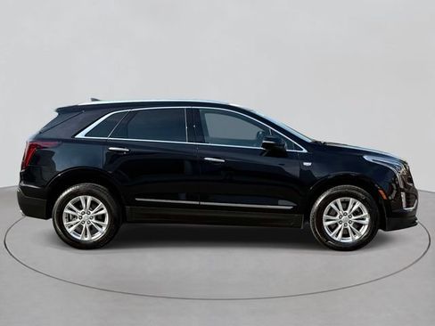Certified 2024 Cadillac XT5 Luxury w/ LPO, Floor Liner Package AWD/4WD image 33