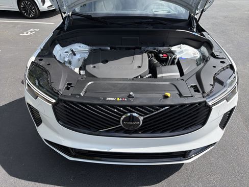 Used 2026 Volvo XC90 B6 Ultra w/ Protection Package Premier AWD/4WD image 36