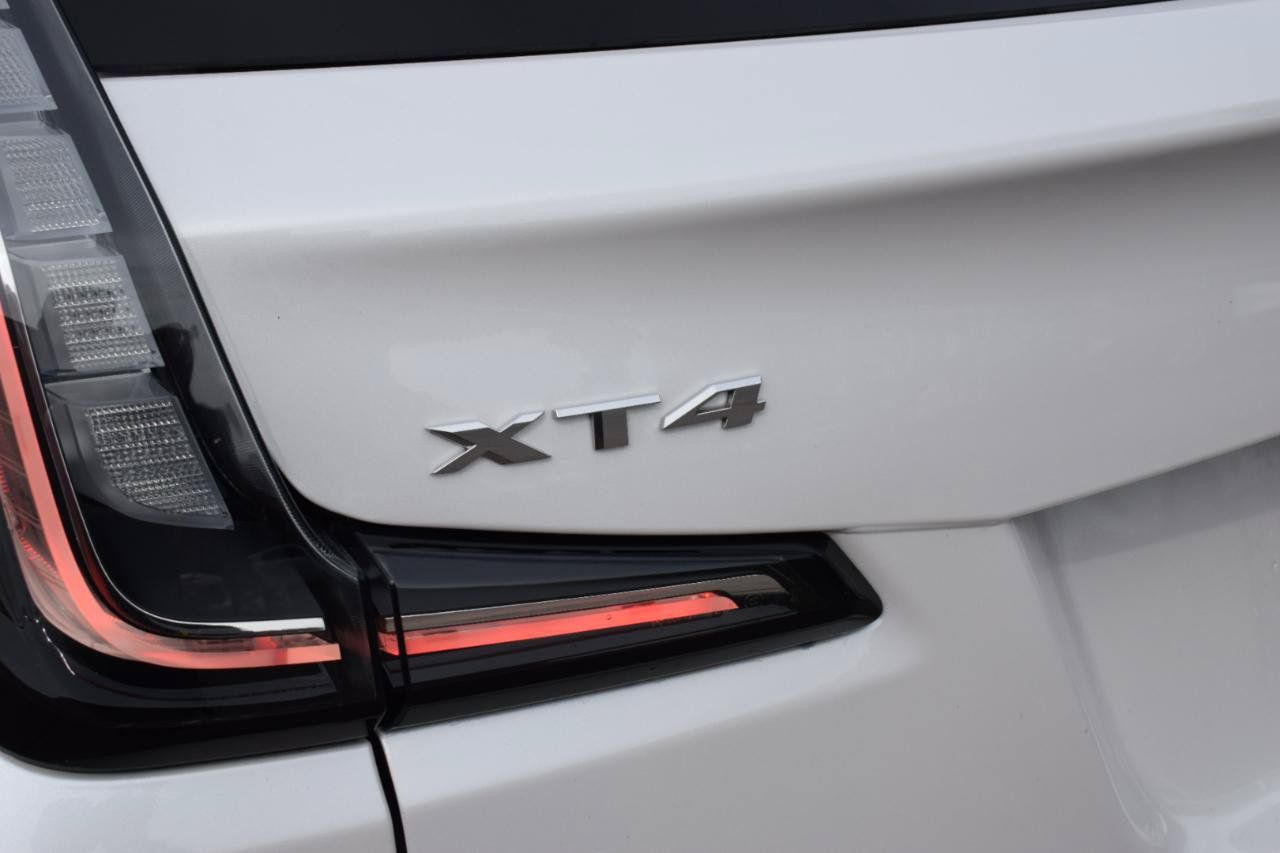 Used 2019 Cadillac XT4 Sport w/ Driver Awareness Package FWD image 10