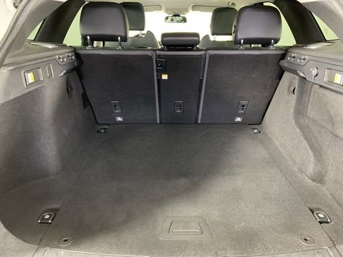 Used 2017 Jaguar F-PACE R-Sport image 22