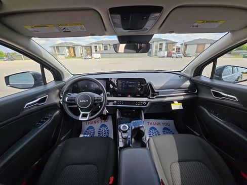 Used 2023 Kia Sportage LX AWD/4WD image 27
