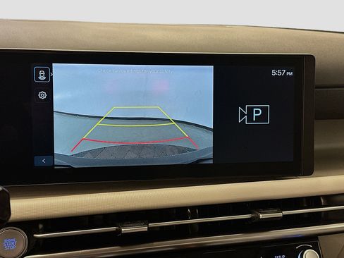 Used 2025 Hyundai Tucson SEL AWD/4WD image 22