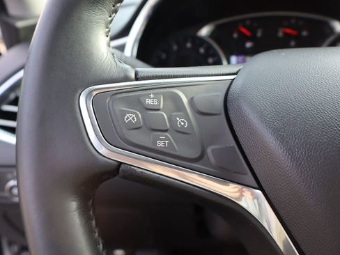 Used 2018 Chevrolet Malibu LT image 14