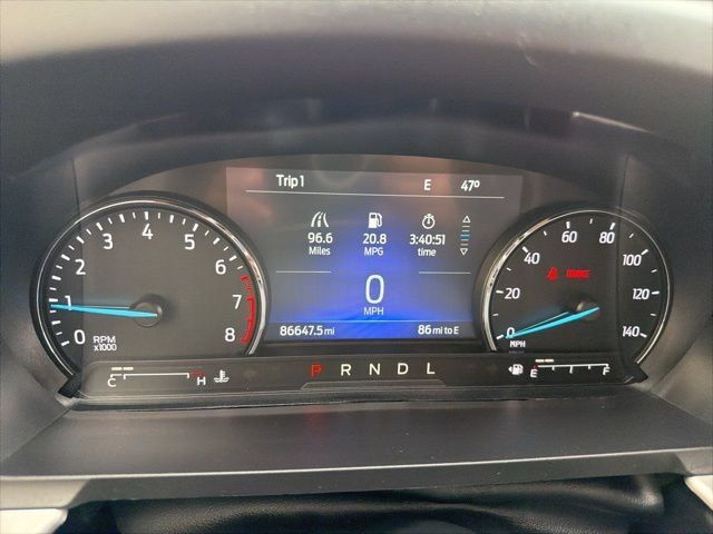 Used 2022 Ford Explorer XLT w/ Equipment Group 202A AWD/4WD image 15