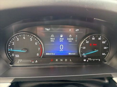 Used 2022 Ford Explorer XLT w/ Equipment Group 202A AWD/4WD image 15