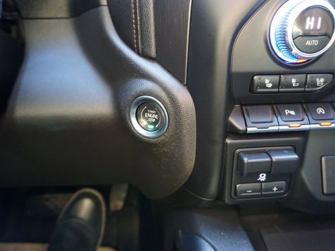 Used 2019 GMC Sierra 1500 AT4 w/ AT4 Premium Package image 24