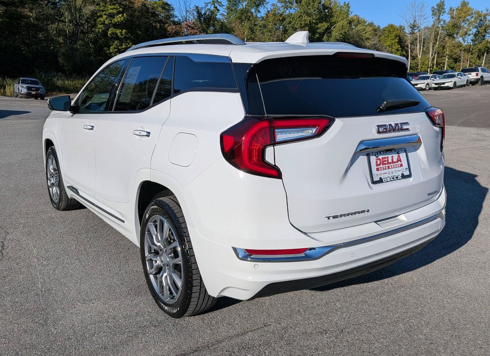 Used 2023 GMC Terrain Denali w/ LPO, Floor Liner Package AWD/4WD image 8