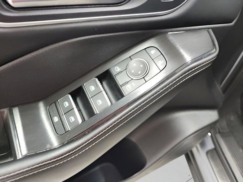 Used 2023 Nissan Rogue Platinum w/ Platinum Premium Package image 26