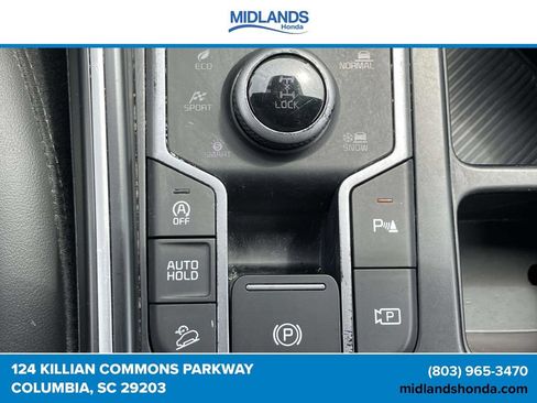 Used 2024 Kia Sorento S AWD/4WD image 30