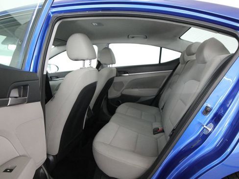 Used 2018 Hyundai Elantra SEL FWD image 43