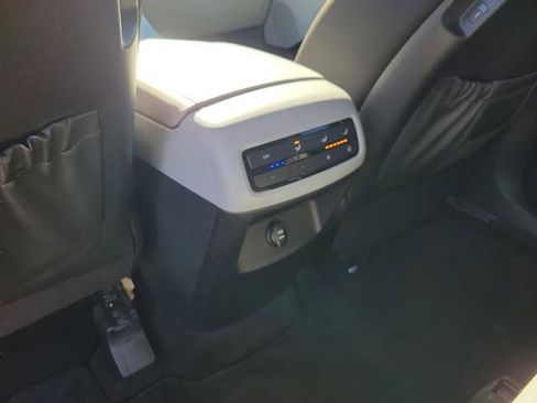 Used 2023 Hyundai Palisade SE image 10