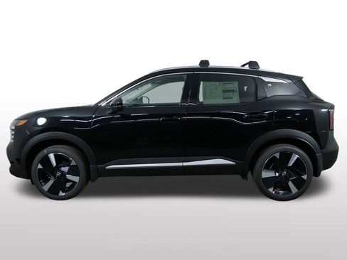 New 2026 Nissan Kicks SR w/ Cold Weather Package AWD/4WD image 6