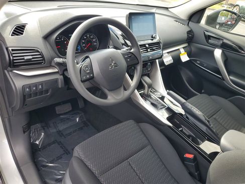New 2025 Mitsubishi Eclipse Cross LE image 6