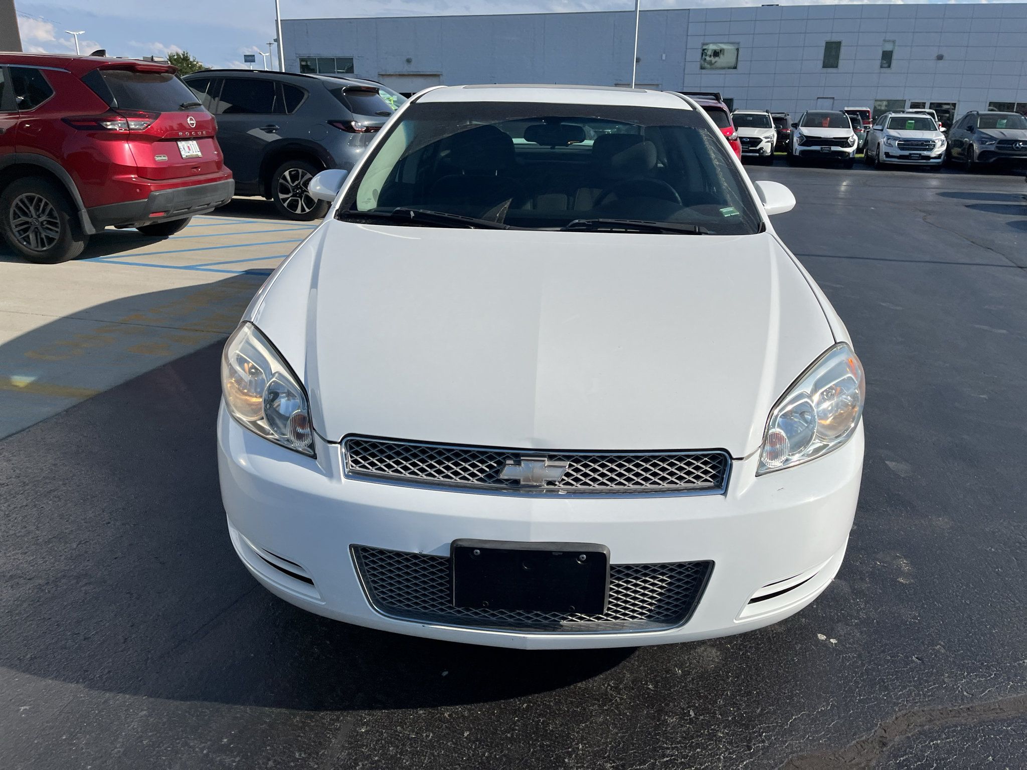 Used 2012 Chevrolet Impala LT w/ LT Sunroof Package FWD image 5