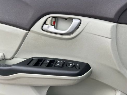 Used 2012 Honda Civic LX image 23