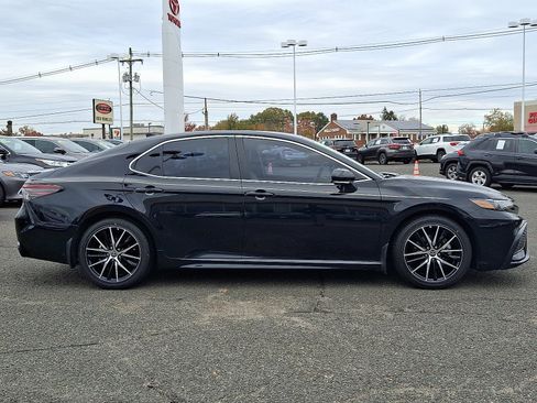 Certified 2023 Toyota Camry SE image 8