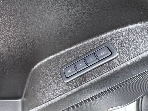 Used 2020 Chevrolet Tahoe Premier AWD/4WD image 11