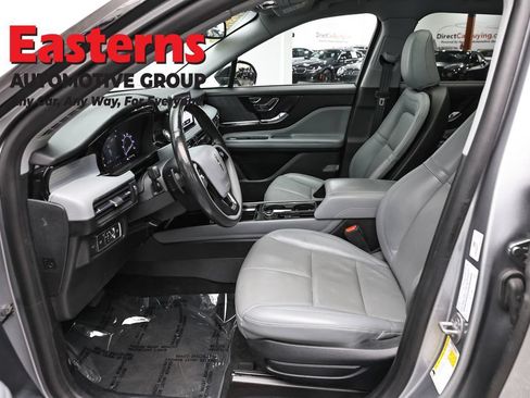 Used 2022 Lincoln Corsair AWD w/ Premium Package image 14
