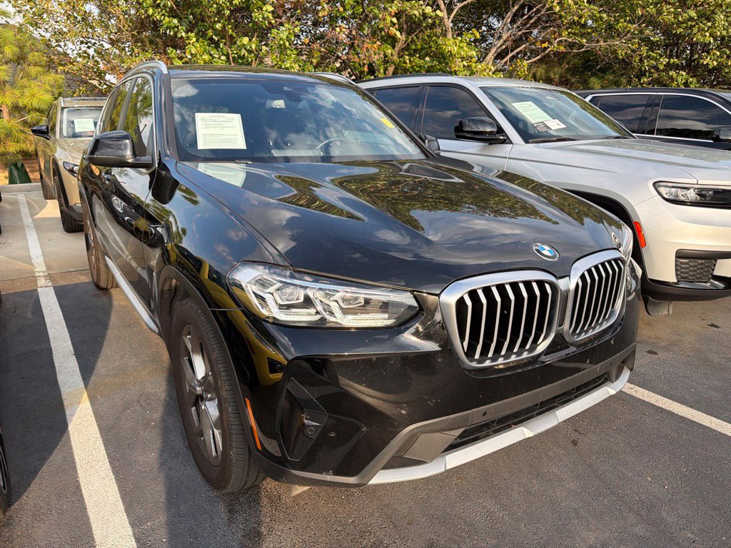Used 2022 BMW X3 xDrive30i w/ Convenience Package AWD/4WD image 2