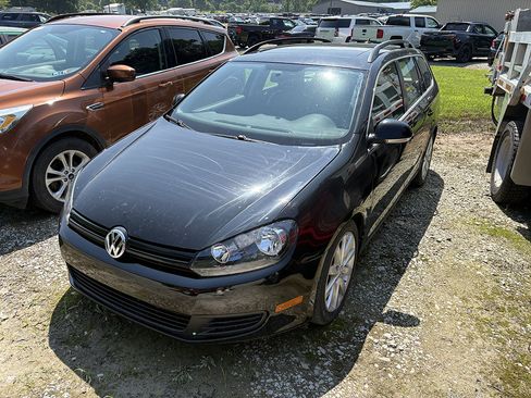 Used 2011 Volkswagen Jetta TDI image 1
