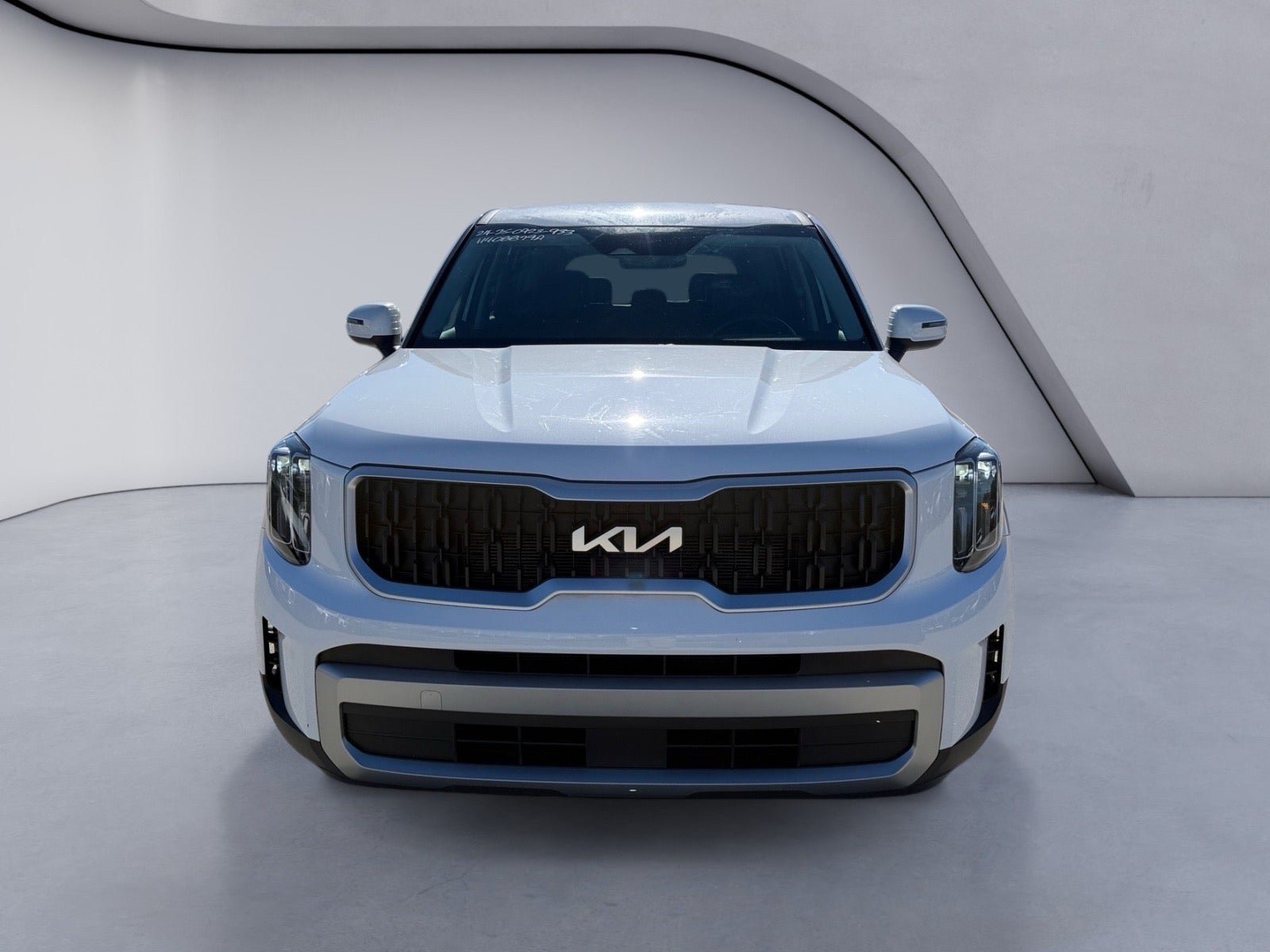 Used 2024 Kia Telluride LX FWD image 8