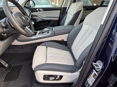 New 2026 BMW X7 xDrive40i image 14