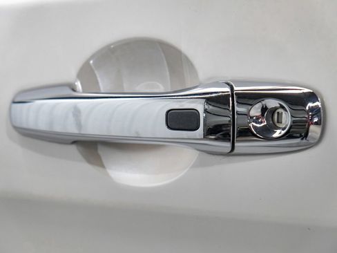 Used 2016 Ford Explorer Limited FWD image 43