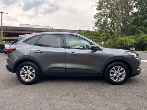Used 2025 Ford Escape Active AWD/4WD image 12